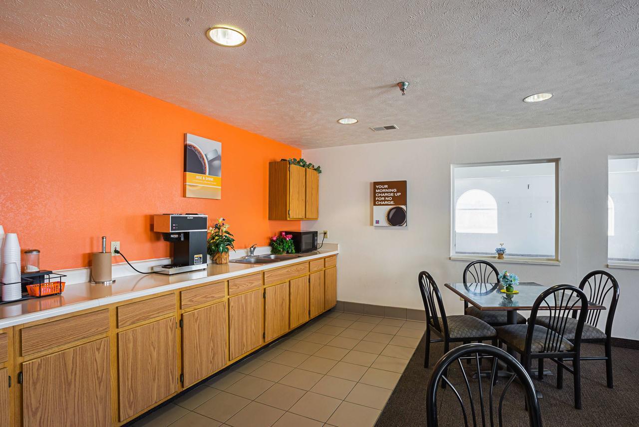 Motel 6 Omaha - Iat West Exteriér fotografie