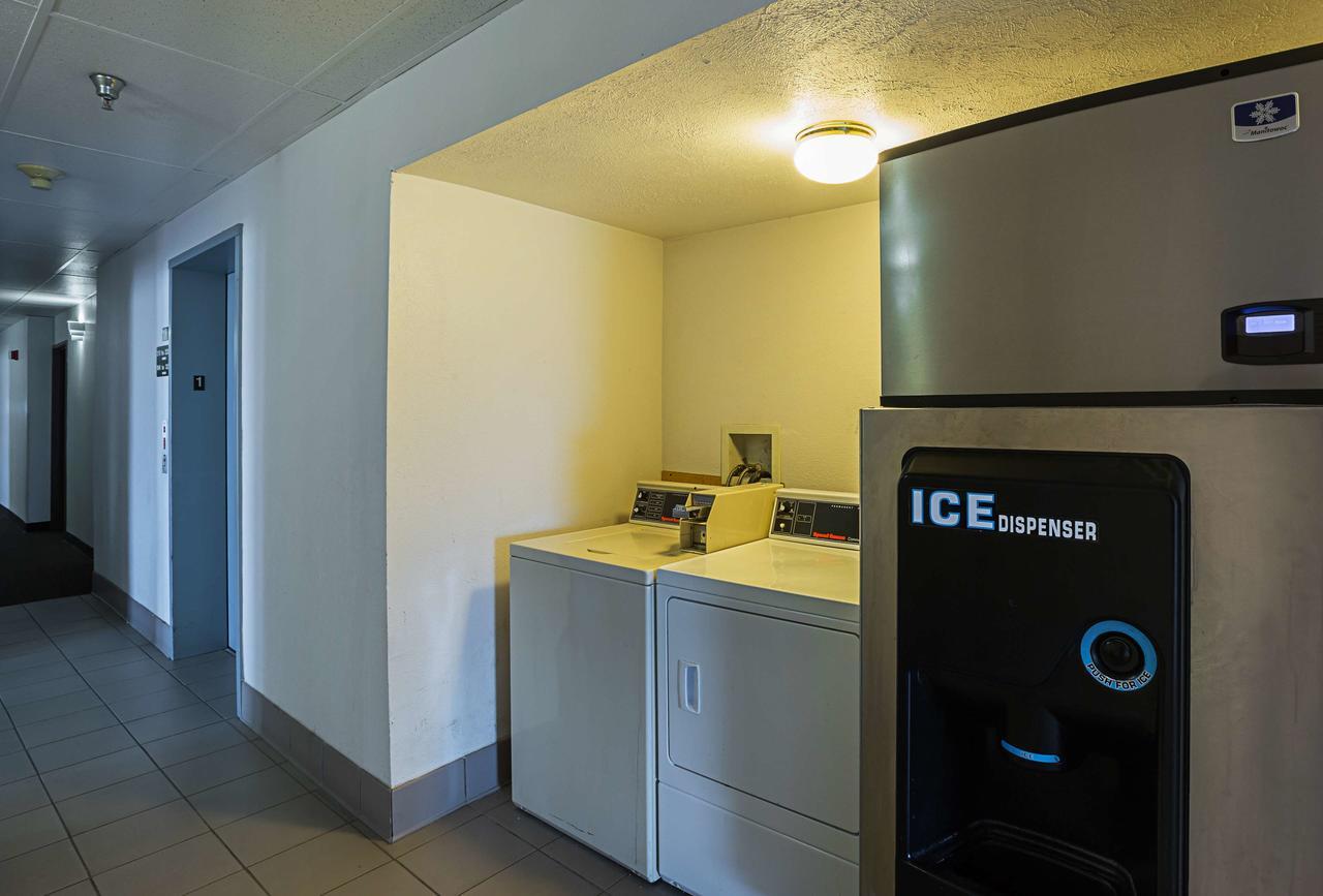 Motel 6 Omaha - Iat West Exteriér fotografie
